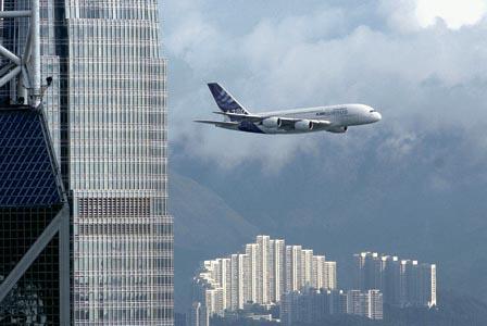 新航A380巨无霸处女航 票价10万美元