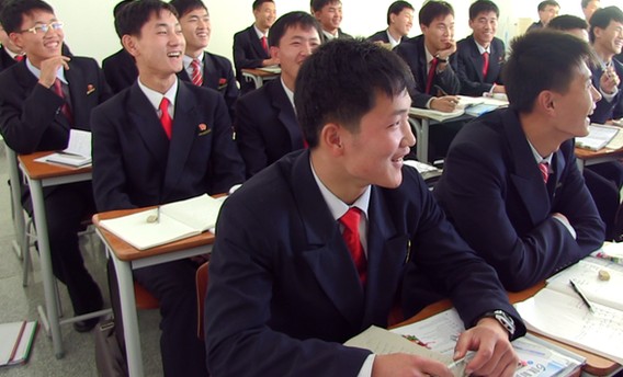 中国评论新闻:朝鲜唯一私立大学全英文授课 高