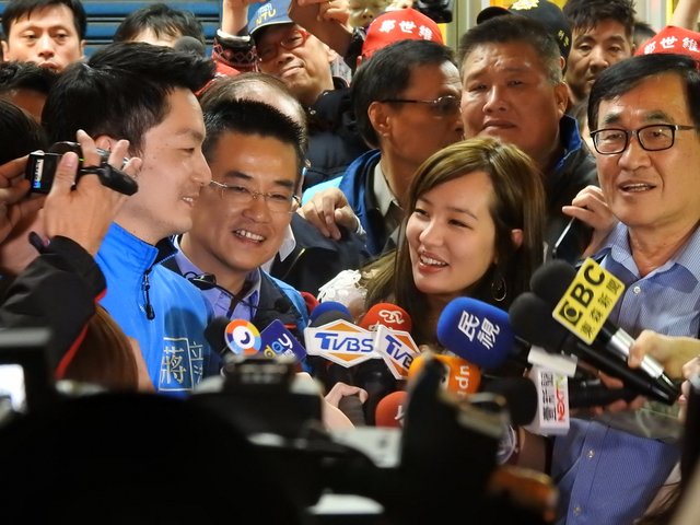 中评关注：韩国瑜一家人牵动蓝营2020