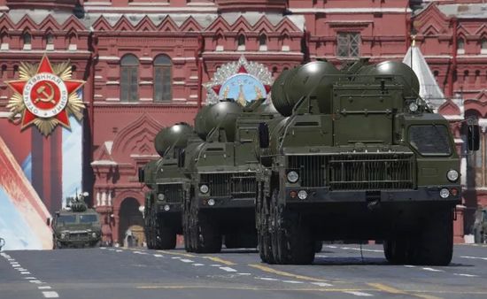 俄军称S500防空导弹可打击临近空间目标