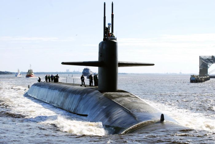 首例！美军战略导弹核潜艇一艇员死于新冠