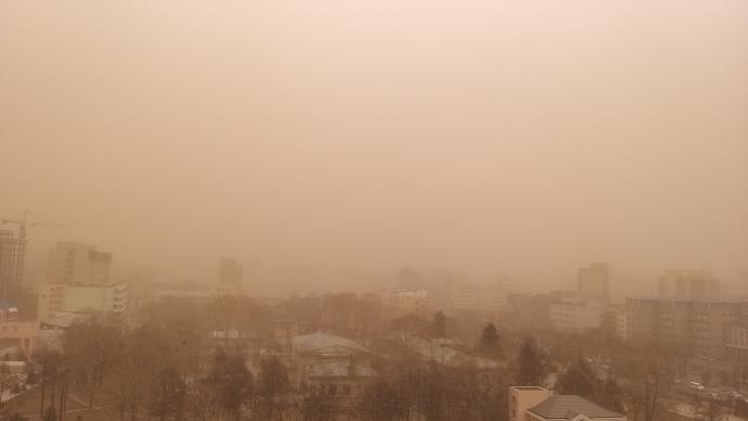 蒙古国强沙尘暴和暴风雪致死人数升至10人