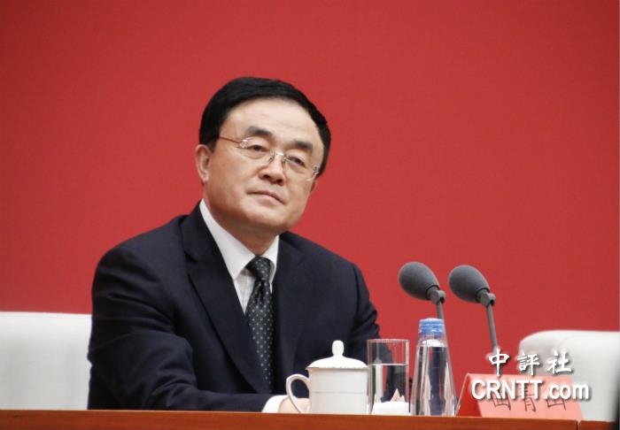 曲青山：中国共产党发挥四种力量应对风险挑战