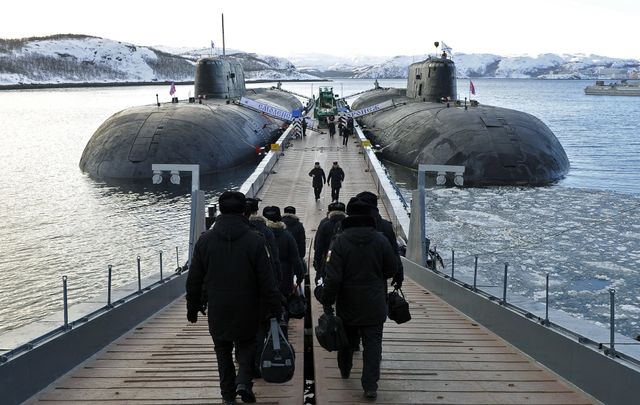 俄海军3艘潜艇在巴伦支海进行“鱼雷决斗”