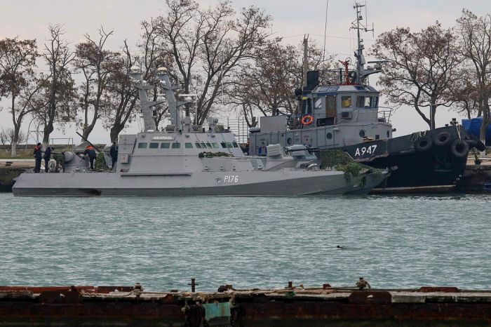 美乌总统通话一结束　乌军舰抵近俄海域挑衅