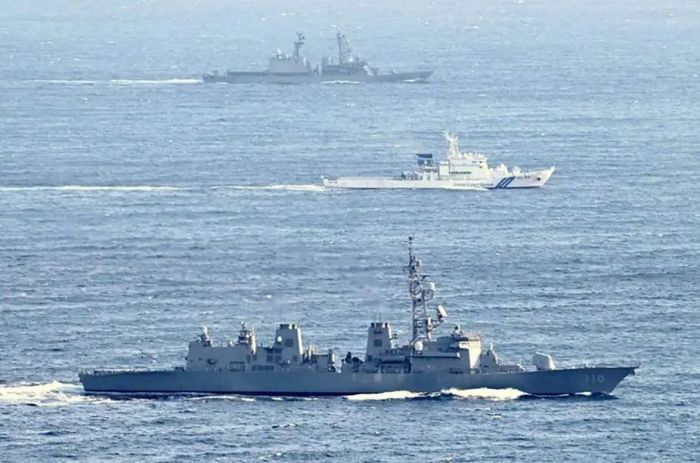 罕见演习！日本“阻止”中国军舰接近钓鱼岛
