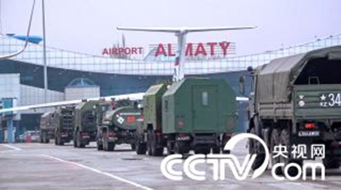 俄军持续向哈萨克斯坦运送维和部队和装备