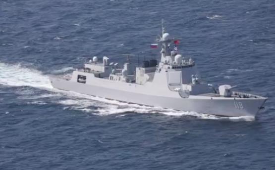 中国海军护航编队完成中俄反海盗联合演习