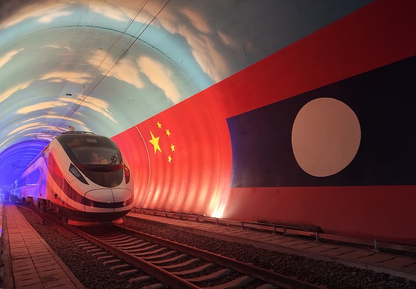 社评：中老铁路开通有利讲好中国的故事