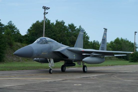 驻日美军F15战机首次曝光新装备　对抗中俄