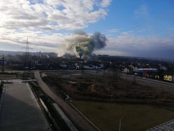 外媒：俄乌军队在基辅近郊布恰交火　战况胶着