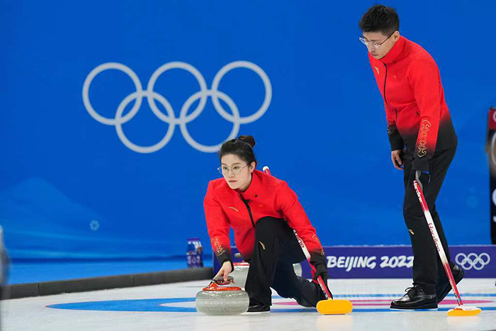 冰壶混双组合为中国冬奥军团取得开门红