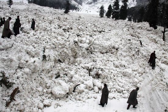 印媒：7名印军边境巡逻遭遇雪崩　全部失踪