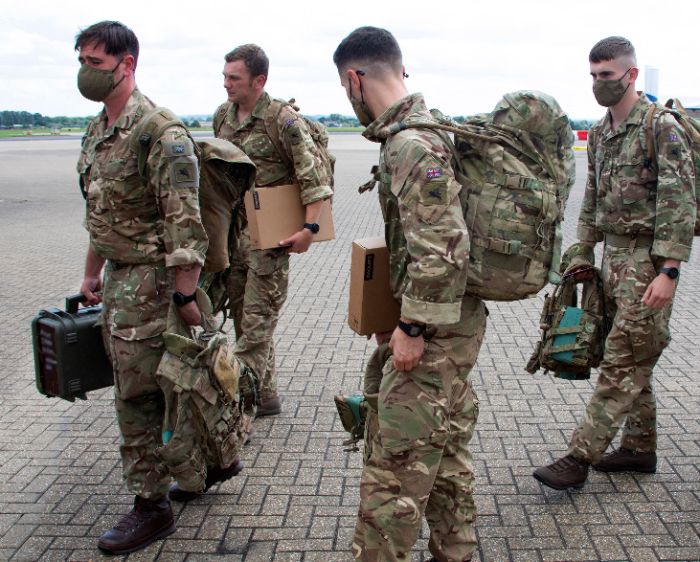 英媒：英国禁止现役军人前往乌克兰