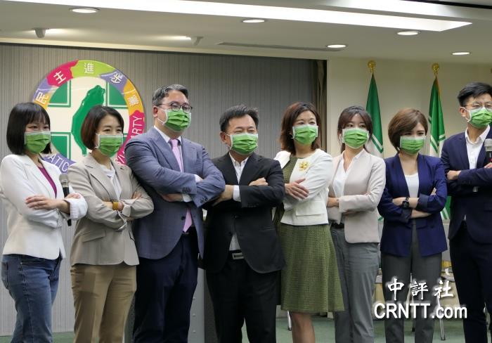 中评关注：台湾“直辖市长”选举蓝绿谍对谍