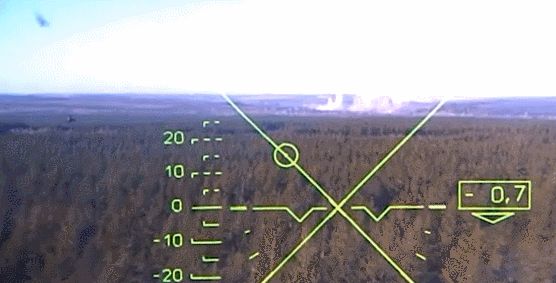 俄军卡52直升机摧毁乌军伪装阵地现场曝光