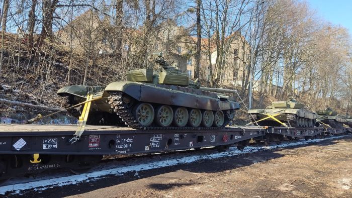 捷克向乌克兰运送苏制坦克　破北约国家先例