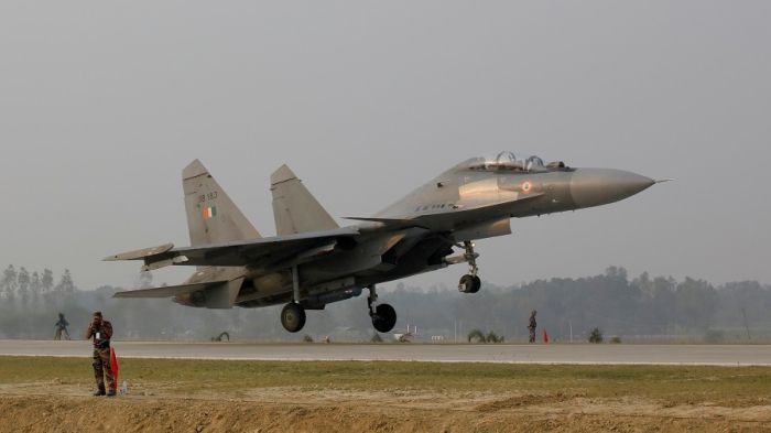 开始布局：印度要减少对俄军备依赖