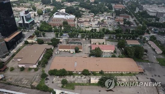 驻韩美军将首尔龙山基地部分地皮返还给韩国