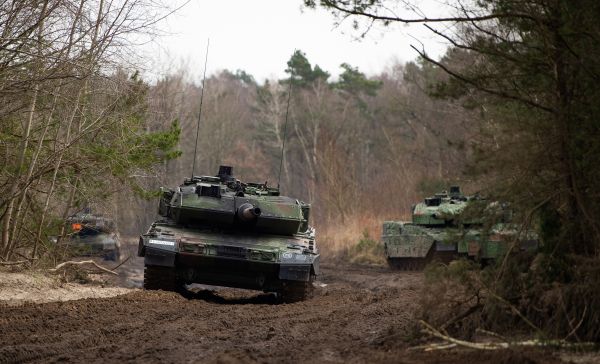 西方国家将首次向乌克兰提供先进主战坦克