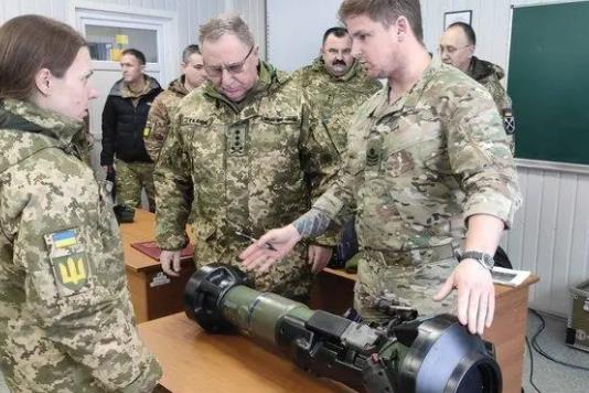 英国将向乌克兰提供新一轮武器援助