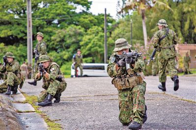 日本防卫政策走向何方