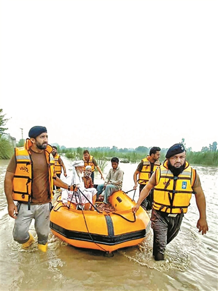巴基斯坦继续发出极高洪水水位预警