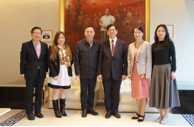 香港中国商会接待武汉市年轻一代民营企业家协会访问团