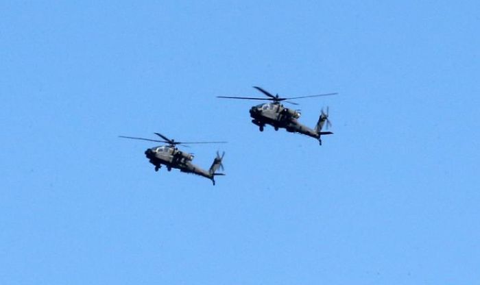 美军两“阿帕奇”直升机相撞坠毁　致3死1伤