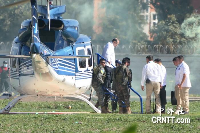 瓜地马拉总统贾麦岱　跑行程搭直升机