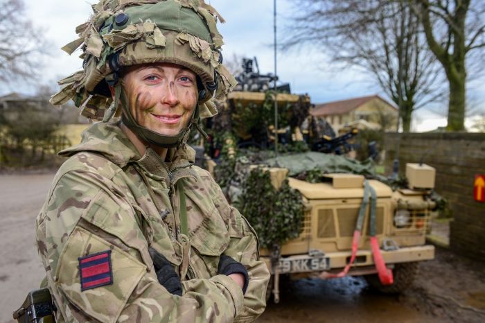 英媒：英陆军招募更多女兵努力宣告失败