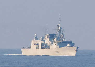 美加军舰过航台湾海峡　东部战区回应